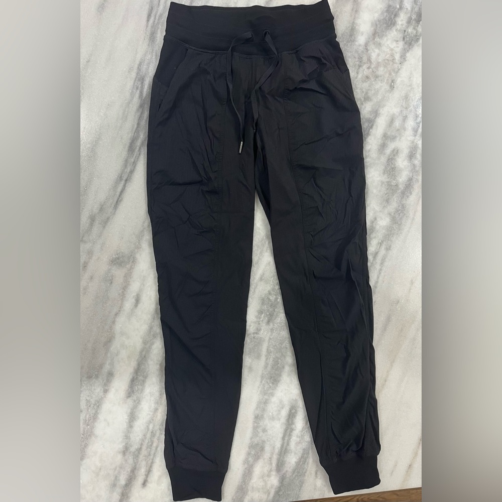 lululemon dance studio jogger!!